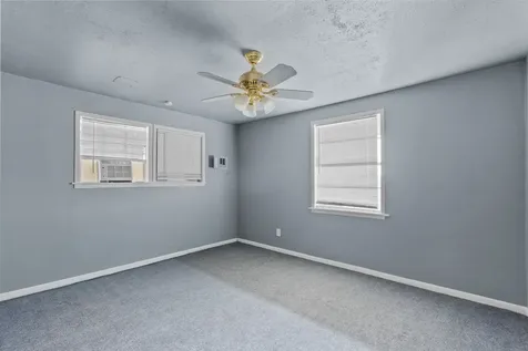 810 93rd Street Galveston TX 77554