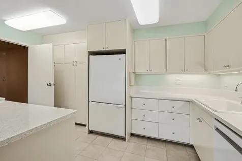 2929 Buffalo Speedway A303 Houston TX 77098