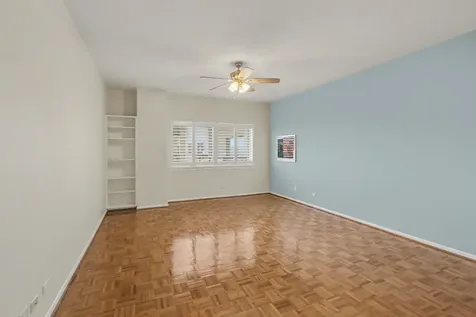 2929 Buffalo Speedway A303 Houston TX 77098