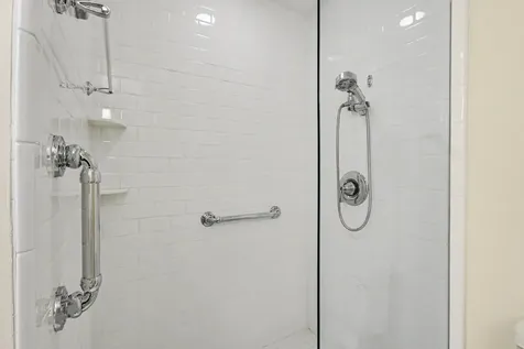 2929 Buffalo Speedway A303 Houston TX 77098