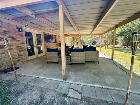 42672 Us Highway 96 S Buna TX 77612