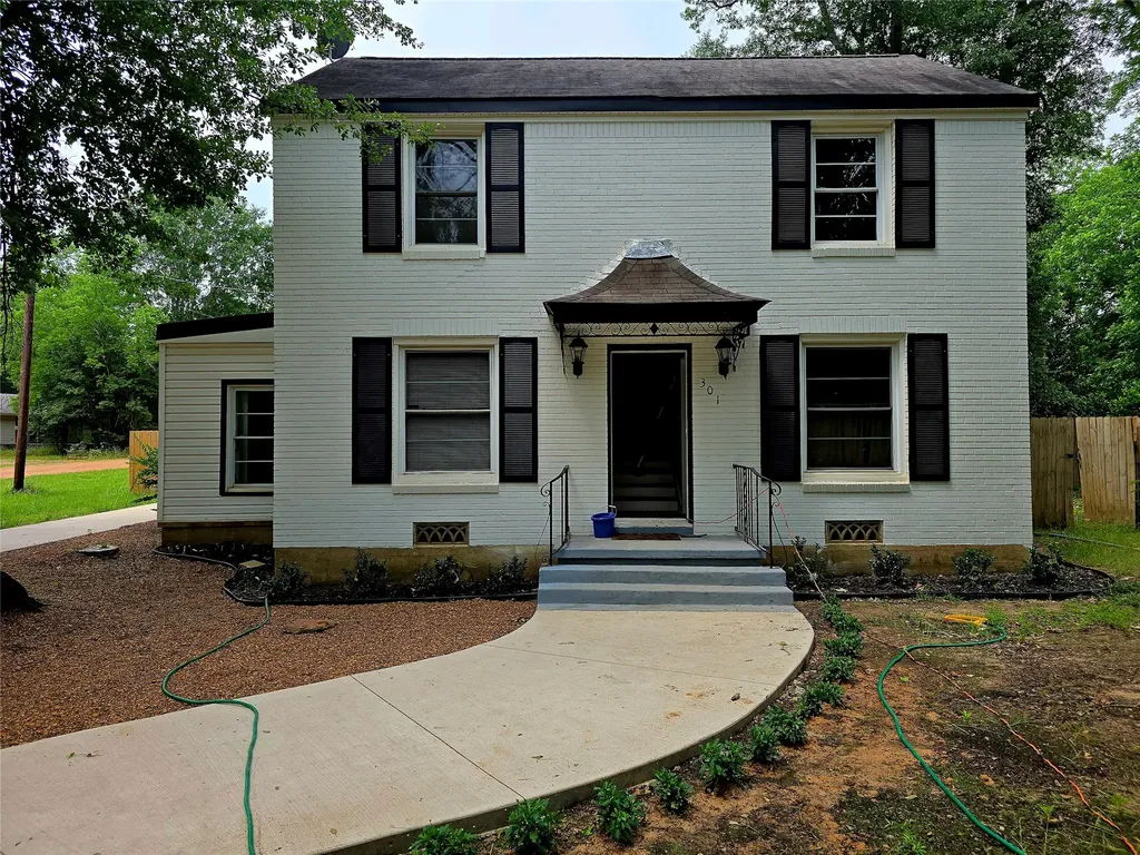 301 Harold Street Crockett TX 75835