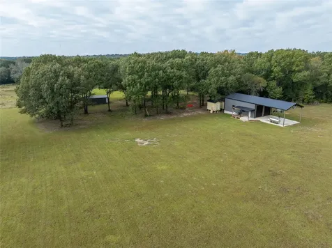 760 Private Road 2422 Oakwood TX 75855