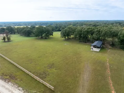 760 Private Road 2422 Oakwood TX 75855