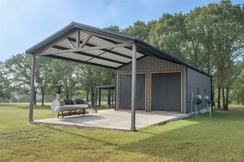 760 Private Road 2422 Oakwood TX 75855