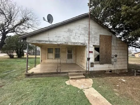 301 N Bois D Arc Street Holliday TX 76366