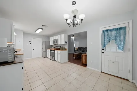 1916 41st Avenue N Texas City TX 77590