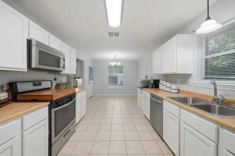1916 41st Avenue N Texas City TX 77590