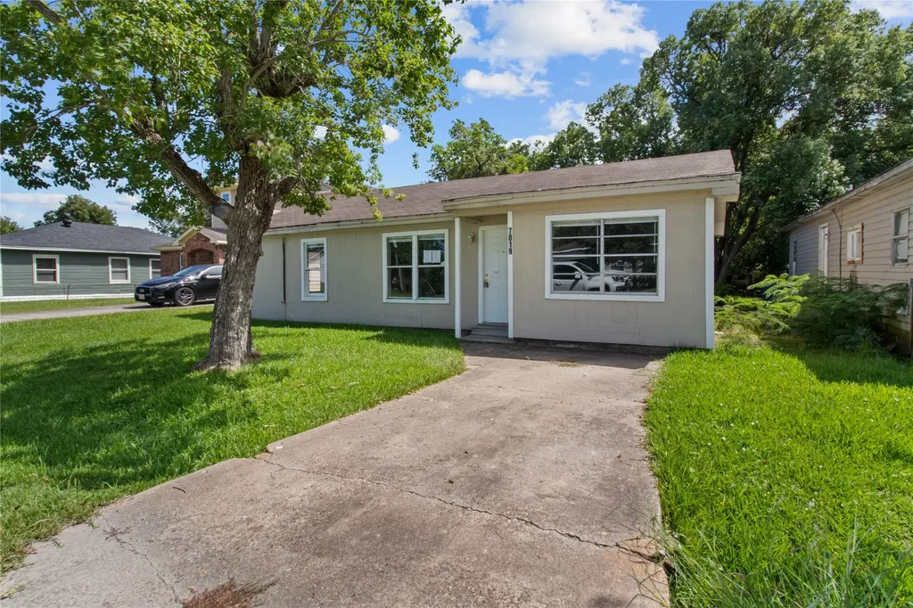 7019 Anderson Street Texas City TX 77591