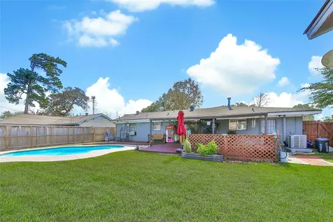 4210 Gardendale Drive Houston TX 77092