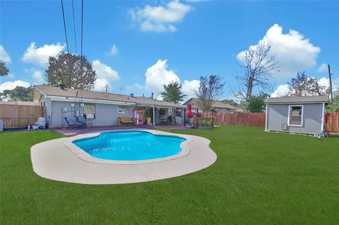 4210 Gardendale Drive Houston TX 77092
