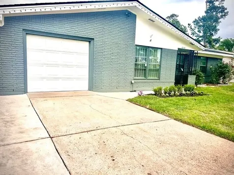 4210 Gardendale Drive Houston TX 77092