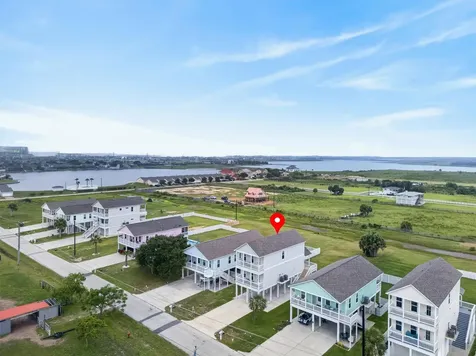 2503 103rd Street Galveston TX 77554