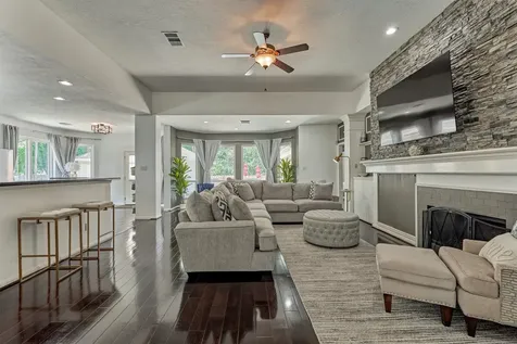 2 Candlenut Place The Woodlands TX 77381