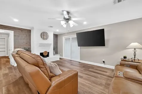 11130 Holly Hill Lane Houston TX 77041
