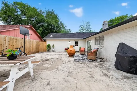 11130 Holly Hill Lane Houston TX 77041