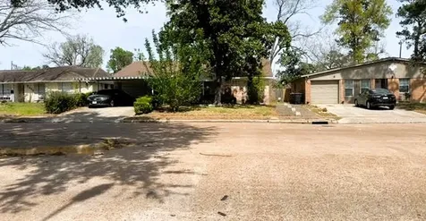 7613 Parker Road Houston TX 77016