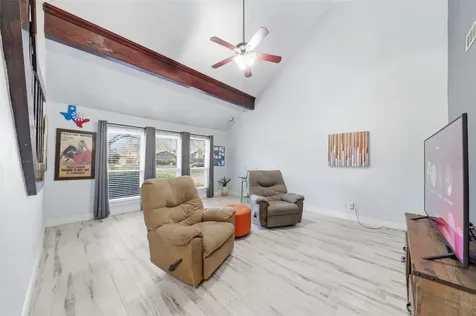 9003 Tami Renee Lane Houston TX 77040