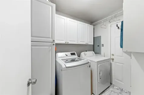 9003 Tami Renee Lane Houston TX 77040