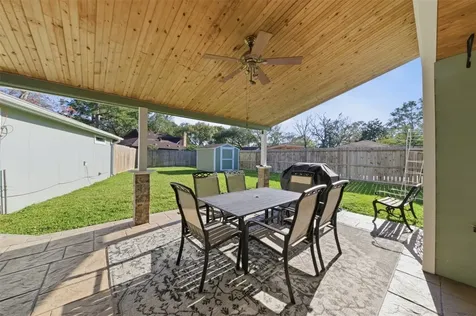 9003 Tami Renee Lane Houston TX 77040