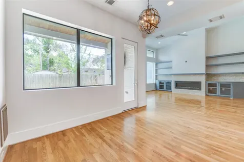 5119 Georgi Lane Houston TX 77092