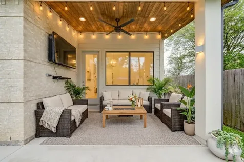 5119 Georgi Lane Houston TX 77092