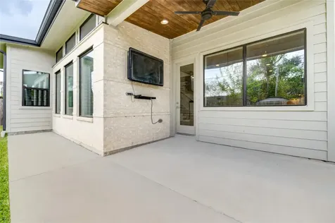 5119 Georgi Lane Houston TX 77092