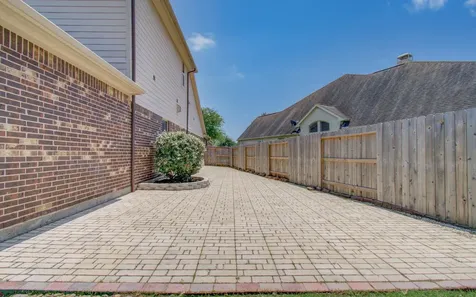 28666 Pleasant Forest Drive Katy TX 77494