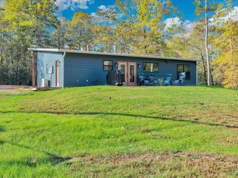 1185 County Road 4921 Etoile TX 75944