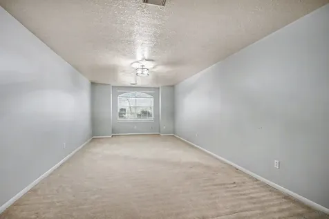 15302 Plantation Glen Park Houston TX 77049
