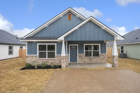 205 Lock Lane Bryan TX 77803