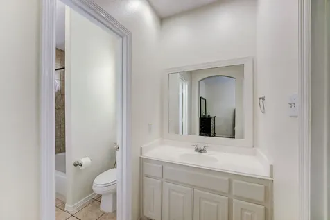 2104 Windy Shores Drive Pearland TX 77584
