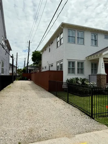 306 E 5th Street Houston TX 77007
