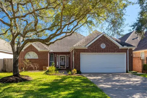 1907 Emerald Court Houston TX 77094