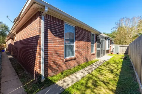 1907 Emerald Court Houston TX 77094