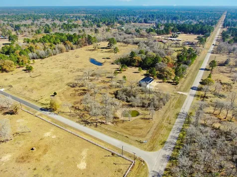 26050 Forest Hills Lane Waller TX 77484