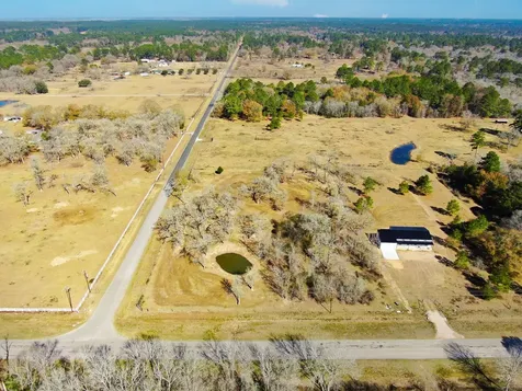 26050 Forest Hills Lane Waller TX 77484