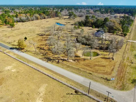 26050 Forest Hills Lane Waller TX 77484