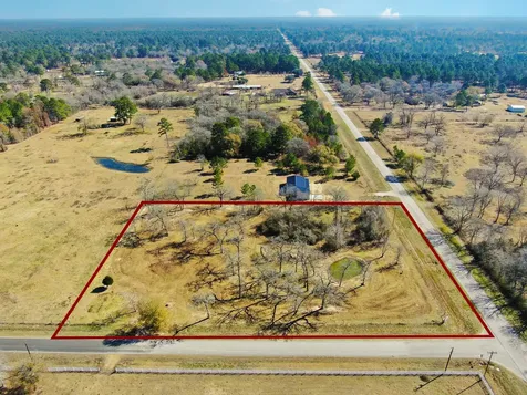 26050 Forest Hills Lane Waller TX 77484