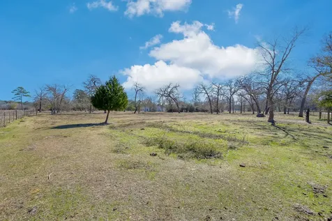 26050 Forest Hills Lane Waller TX 77484