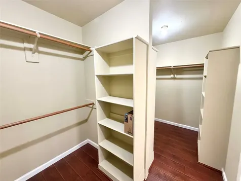 1916 Lake Winds Drive Missouri City TX 77459