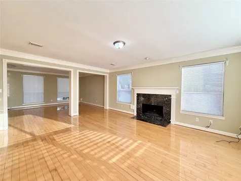 1916 Lake Winds Drive Missouri City TX 77459