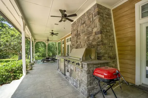 1007 Hunters Creek Way Hockley TX 77447