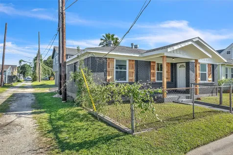 2919 Avenue K 1 Galveston TX 77550