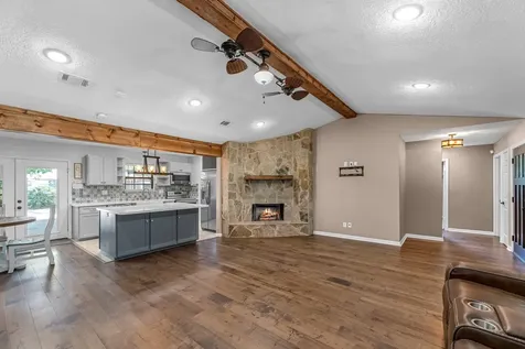 406 County Road 612 Dayton TX 77535