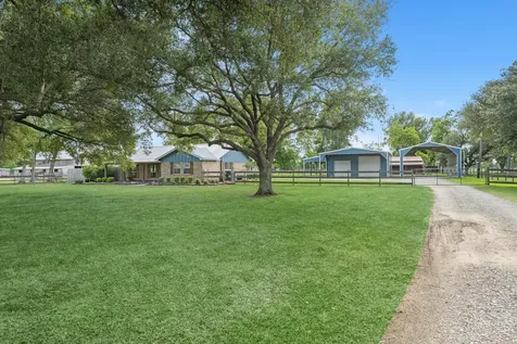 406 County Road 612 Dayton TX 77535