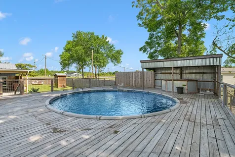 406 County Road 612 Dayton TX 77535