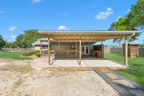 406 County Road 612 Dayton TX 77535