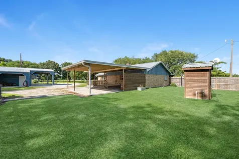 406 County Road 612 Dayton TX 77535
