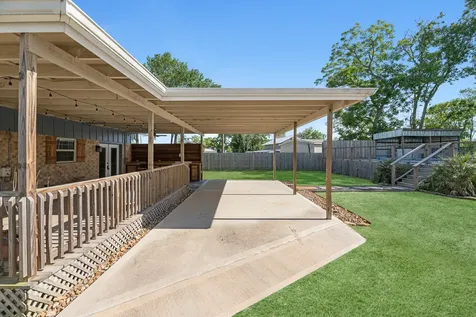 406 County Road 612 Dayton TX 77535
